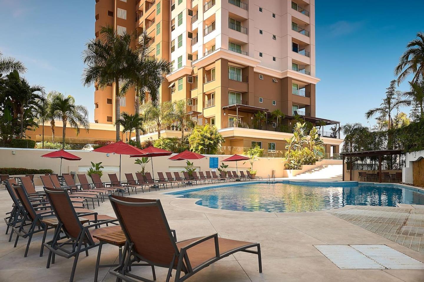 Grand Venetian Beachfront Condos Puerto Vallarta Zewnętrze zdjęcie
