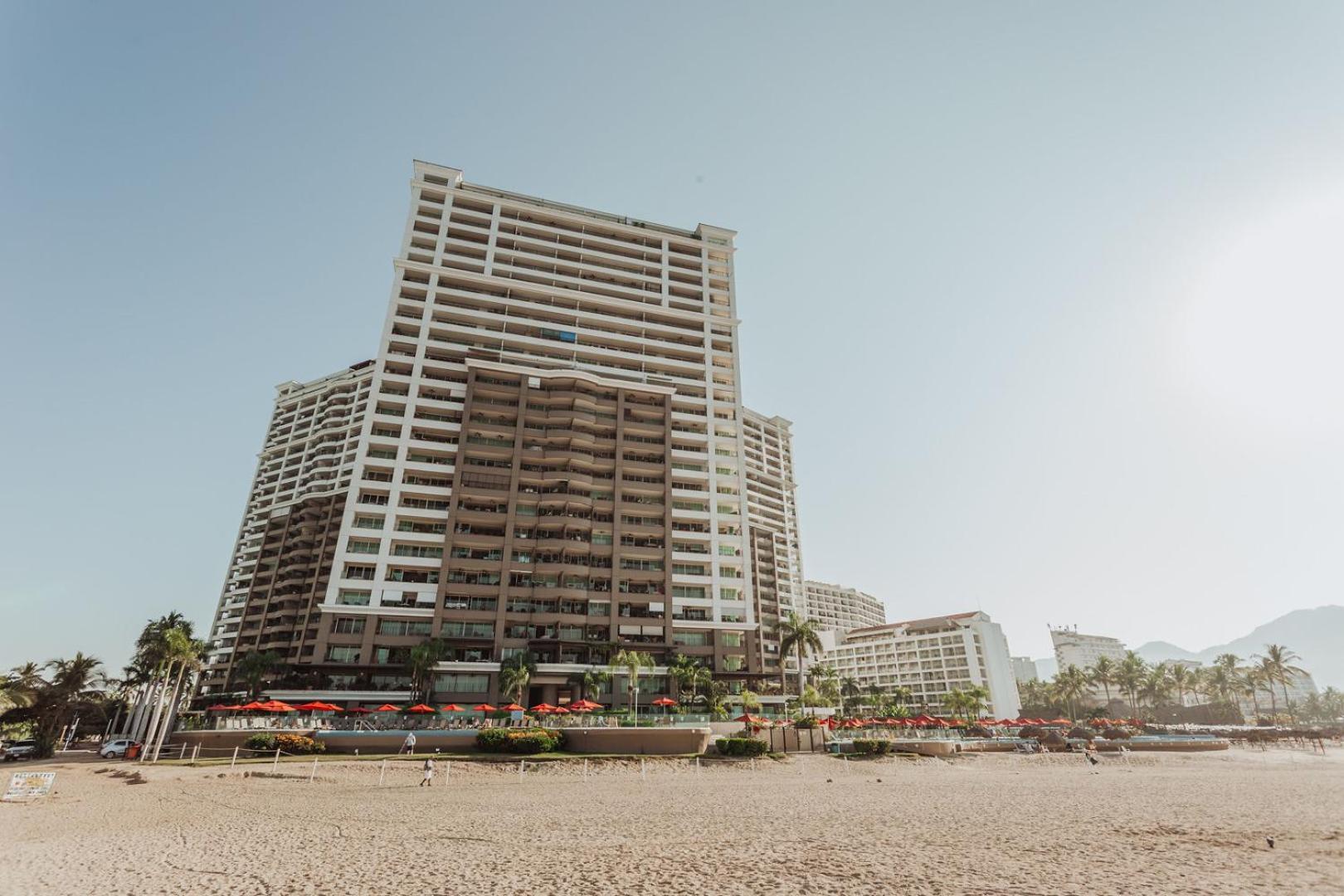 Grand Venetian Beachfront Condos Puerto Vallarta Zewnętrze zdjęcie