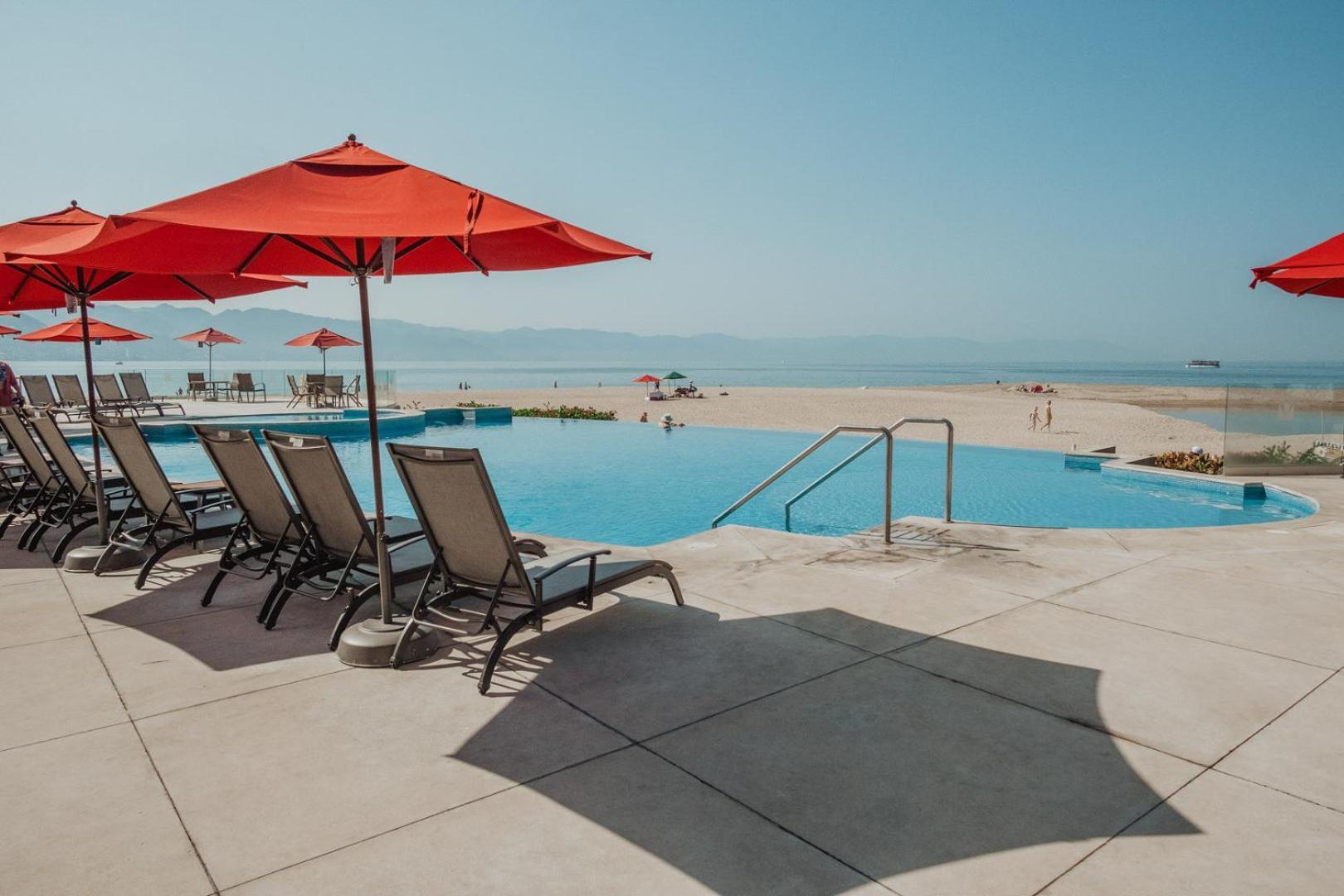 Grand Venetian Beachfront Condos Puerto Vallarta Zewnętrze zdjęcie