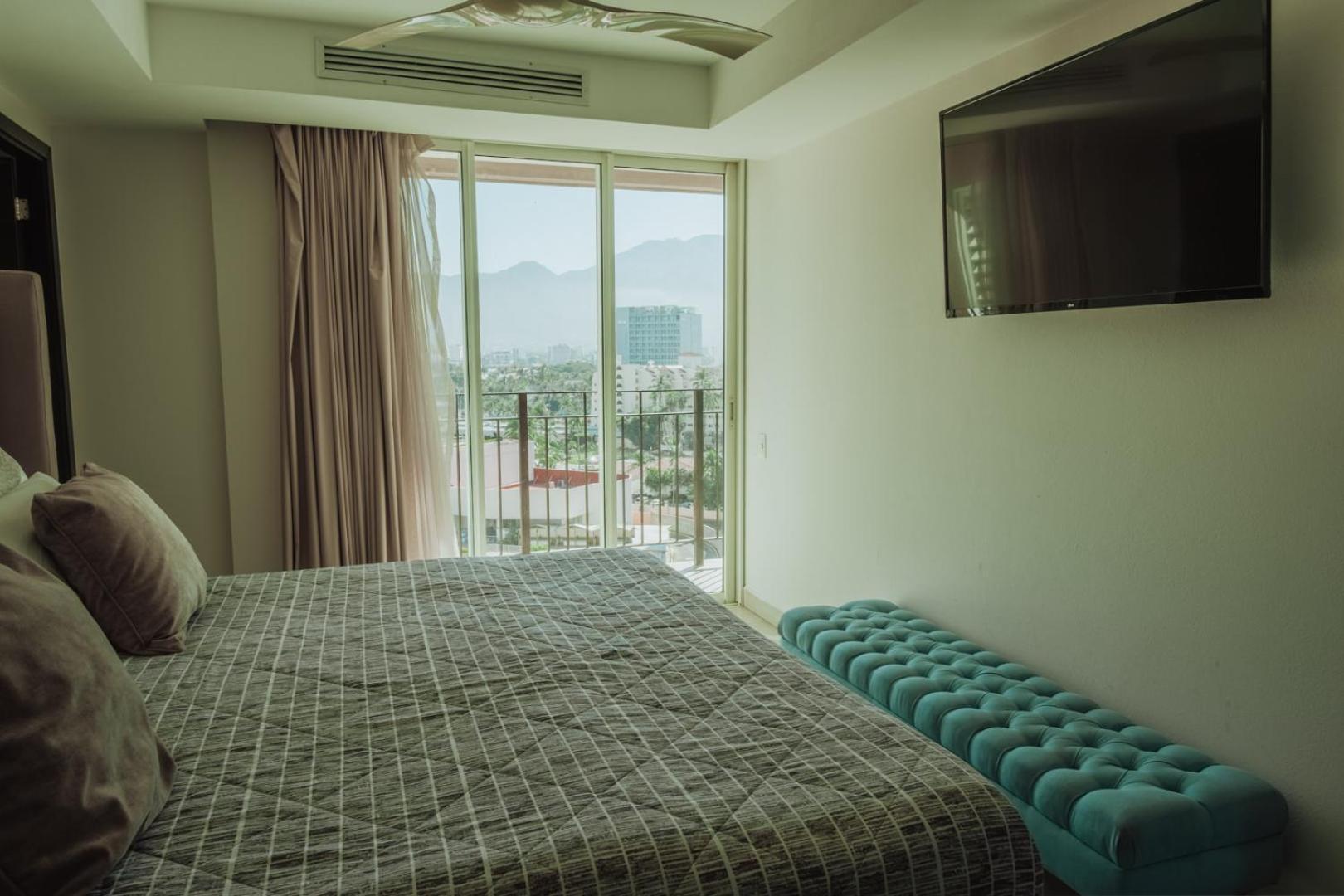 Grand Venetian Beachfront Condos Puerto Vallarta Zewnętrze zdjęcie